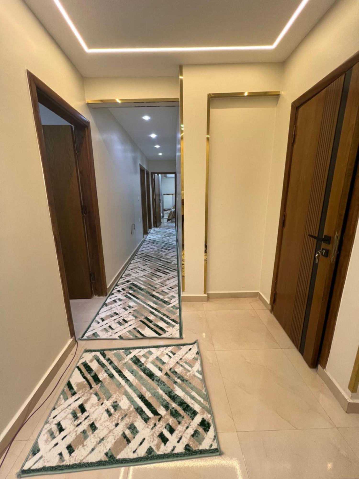Apartment Stylish Super Deluxe 4br Apartment, 10 Min To Pyramids