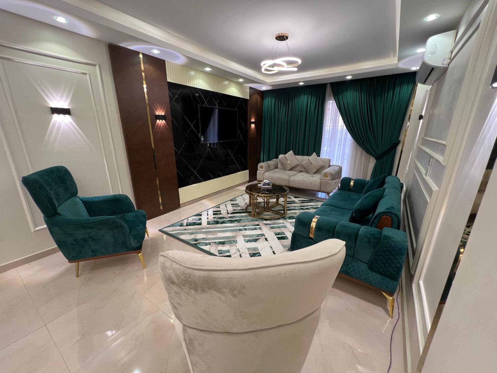 Stylish Super Deluxe 4br Apartment, 10 Min To Pyramids Apartment *