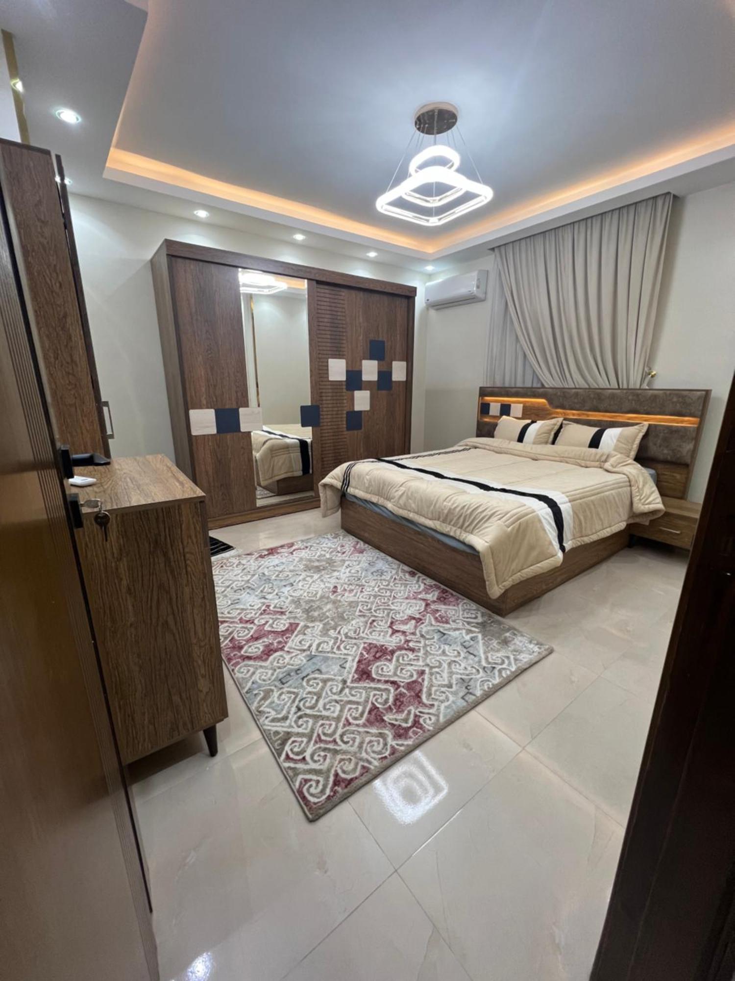 Stylish Super Deluxe 4br Apartment, 10 Min To Pyramids Apartamento